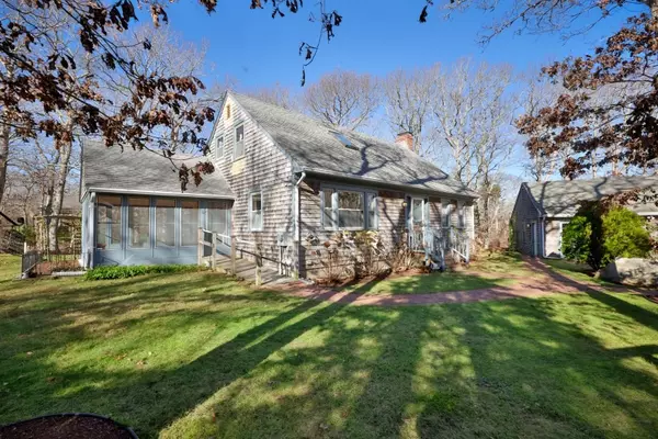 Tisbury, MA 02568,169 Clover Hill Drive
