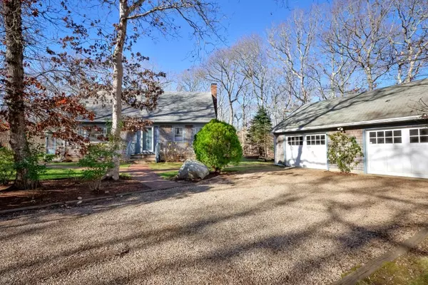 Tisbury, MA 02568,169 Clover Hill Drive