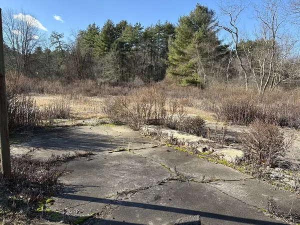 Athol, MA 01331,201 Daniel Shays Hwy