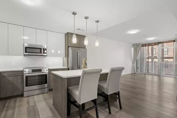 Boston, MA 02118,771 Harrison Ave #304