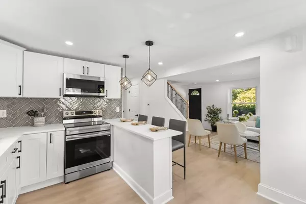 Attleboro, MA 02703,26 Lamb St