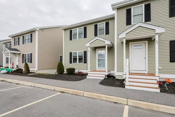 Lakeville, MA 02347,39 Riverside Drive #39