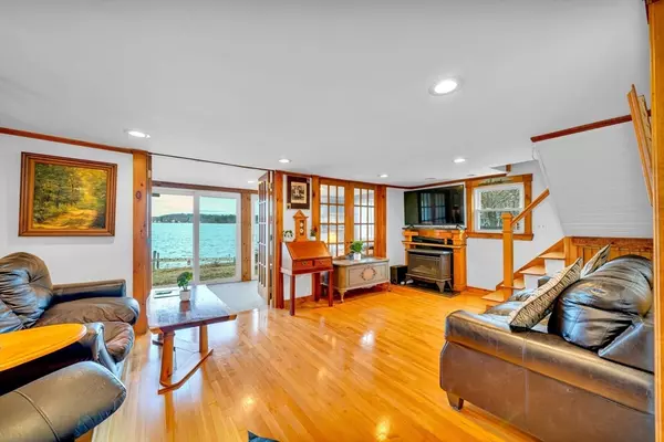 Merrimac, MA 01860,1 Bisson Ln