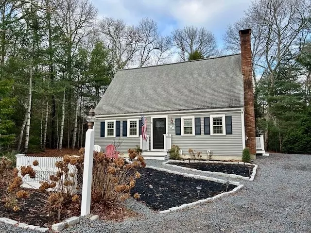 16 Bridgets Path, Barnstable, MA 02632