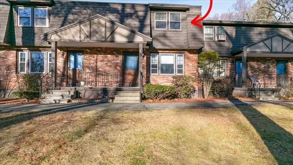 Londonderry, NH 03053,27 Midridge #27