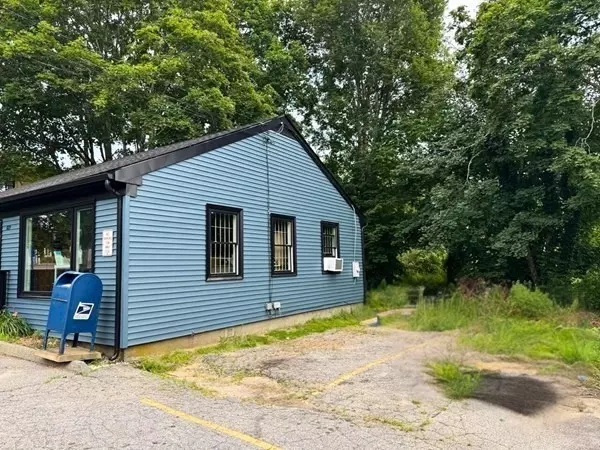 Westport, MA 02790,529 Old County Rd