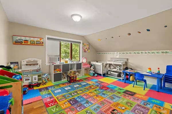 Everett, MA 02149,48 Tappen Street #2