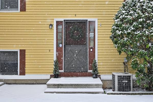 25 Shea #8, Dracut, MA 01826