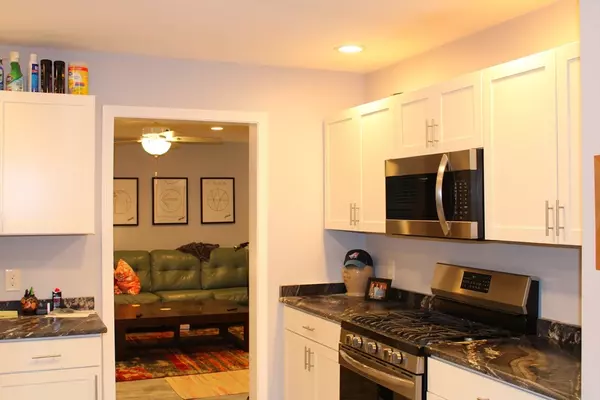 Fall River, MA 02720,10 N Court St. #3