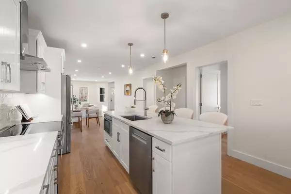 Watertown, MA 02472,25 Francis St #1