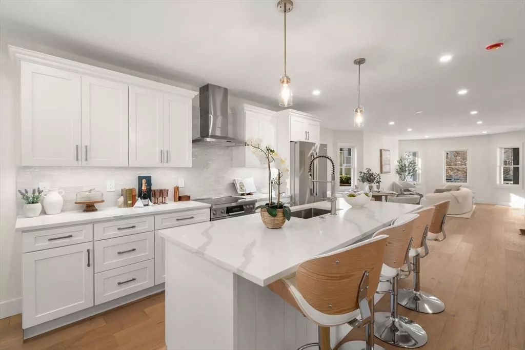 Watertown, MA 02472,25 Francis St #1