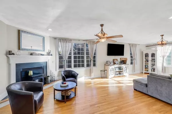 Rowley, MA 01969,53 Emily Ln