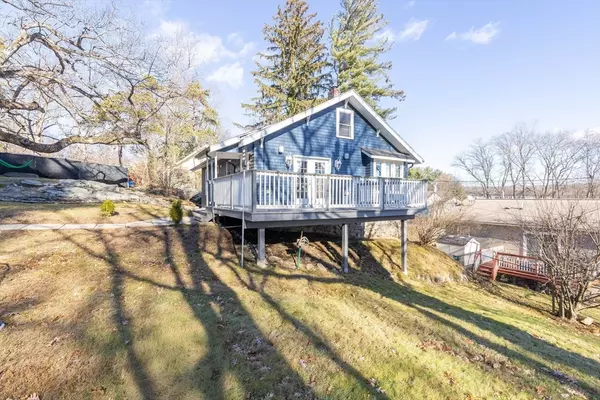 Worcester, MA 01607,2 Mystic St