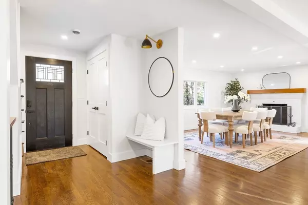 Sharon, MA 02067,157 Wilshire Dr