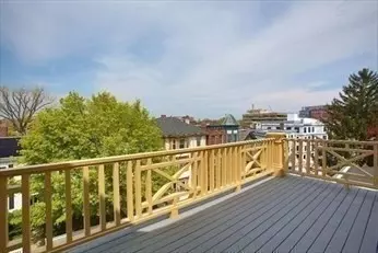 Brookline, MA 02445,104 Walnut #2