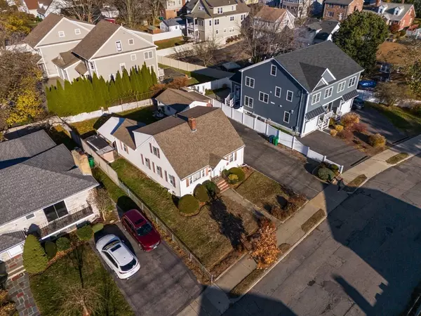 Newton, MA 02460,191 Linwood Ave