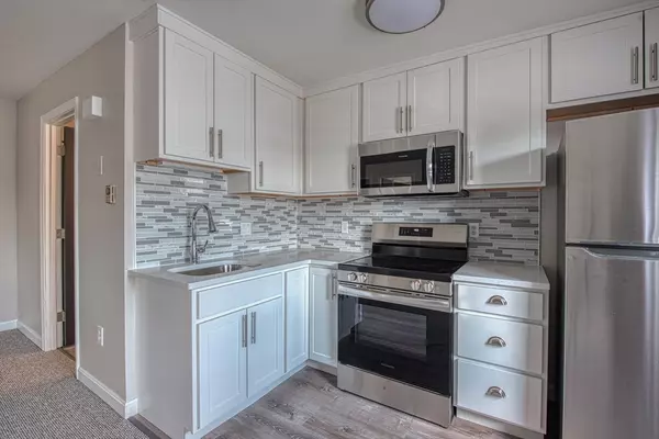 Brockton, MA 02301,1329 Main #7