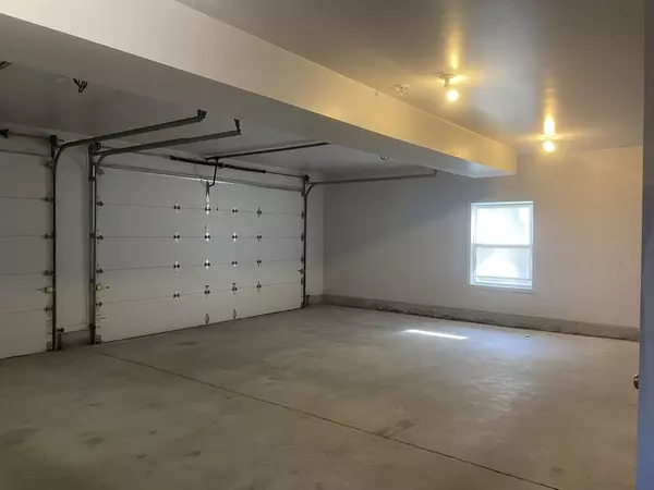 Rockland, MA 02370,206-208 Hinghm Street