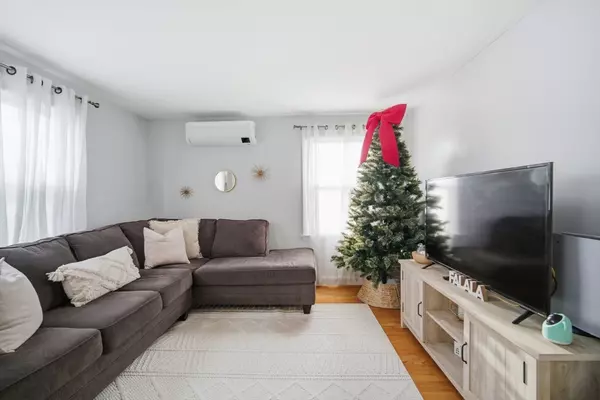 Springfield, MA 01104,26 Cuff Avenue