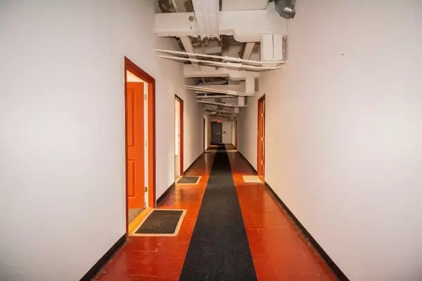 Leicester, MA 01524,69 Main Street #4