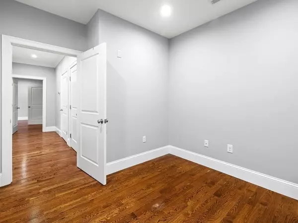 Boston, MA 02127,360 W 2nd St #14