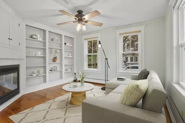 Amesbury, MA 01913,4 Winter Street #4