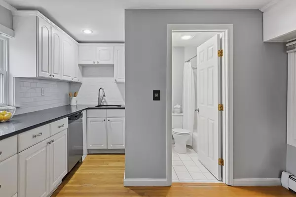 Boston, MA 02127,528 E 3rd St #2