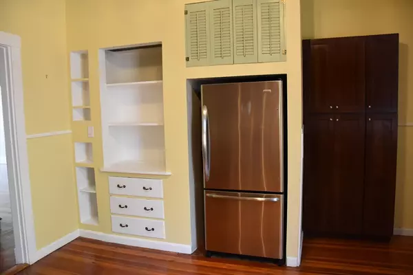 Brookline, MA 02446,134 Fuller St #3