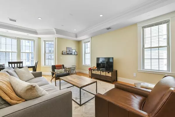 Boston, MA 02127,264 Athens Street #5