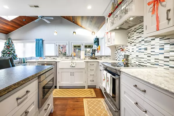 Lowell, MA 01852,288 Hovey Street