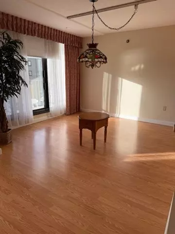 Weymouth, MA 02191,73 Broad Reach #M36C