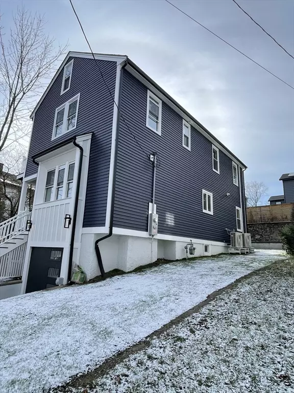 Dedham, MA 02026,14 Arbor Ln