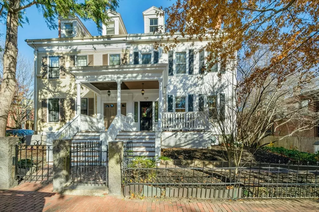 Cambridge, MA 02139,149a Bishop Allen Drive #A