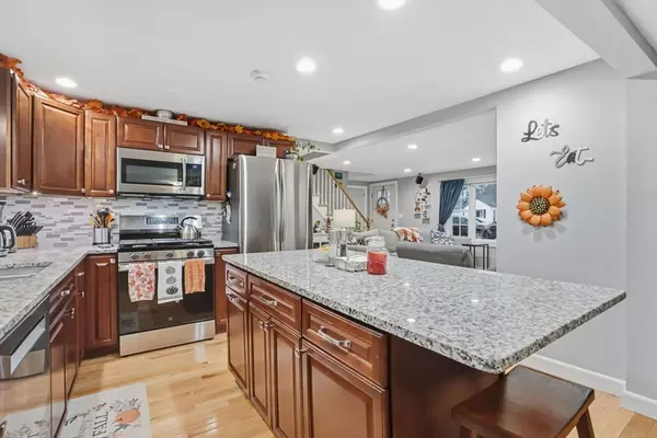 East Longmeadow, MA 01028,14 Sanford St