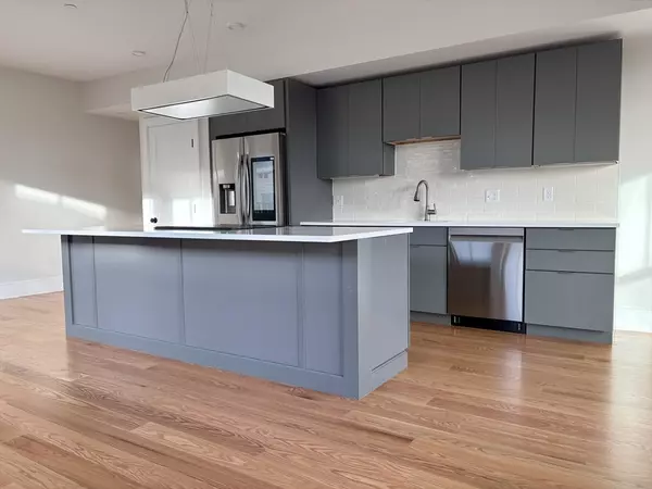 Medford, MA 02155,421 High St #TH308