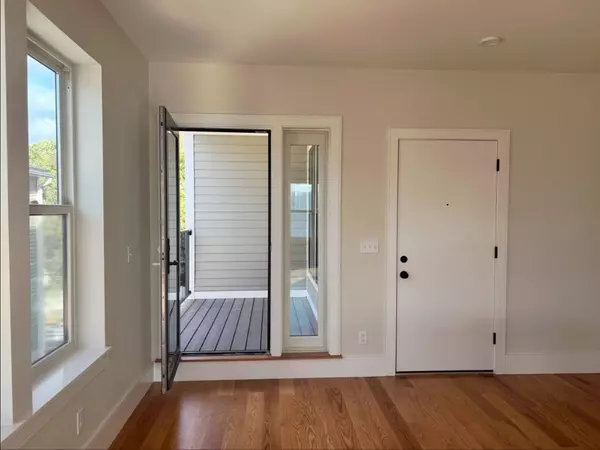 Medford, MA 02155,421 High St #TH308