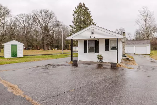 Swansea, MA 02777,107-R Walker