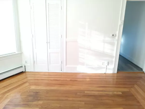 Haverhill, MA 01830,65-67 4th Avenue #2