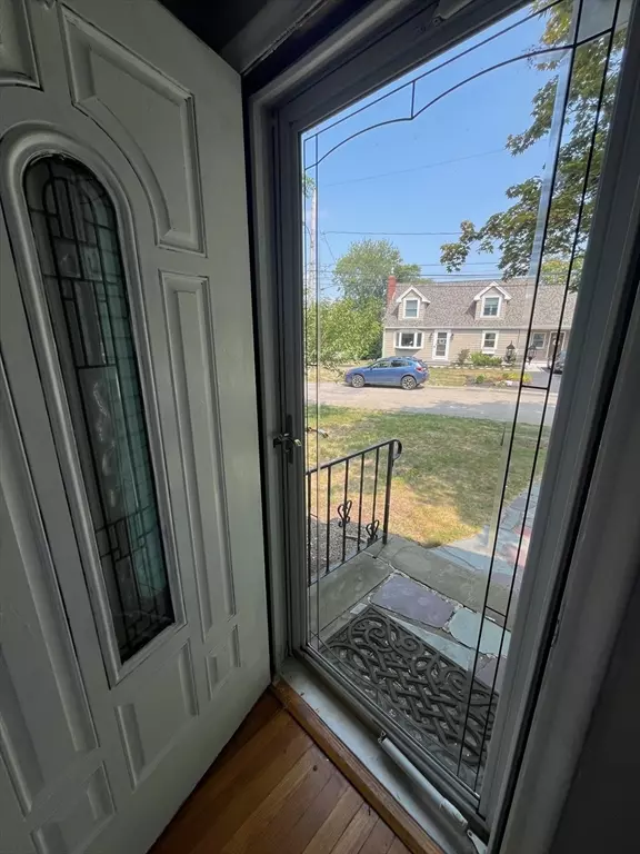 Dedham, MA 02026,44 Willard St