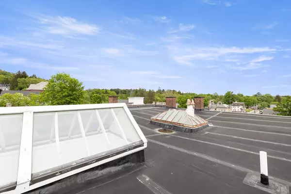 Orange, MA 01364,12-14 E Main St