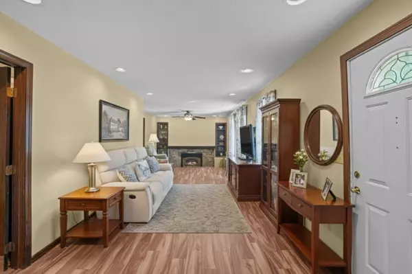 Swansea, MA 02777,19 Keller Ave