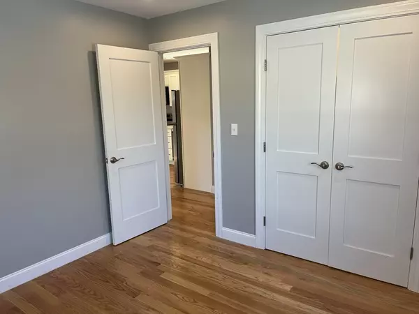 Beverly, MA 01915,14 Cherry Road #1/2