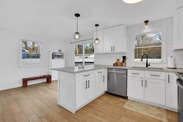 Westfield, MA 01085,29 Sunrise Ter