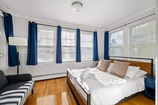 Newton, MA 02458,65-67 Saint James Circle