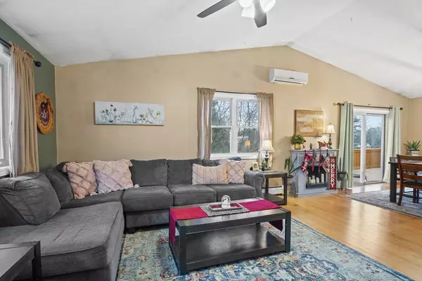 Oxford, MA 01540,4 Corey Drive