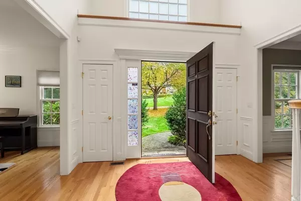 Weston, MA 02493,53 Drabbington Way