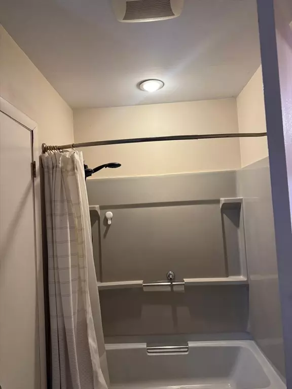 Fitchburg, MA 01420,478 Kimball #3