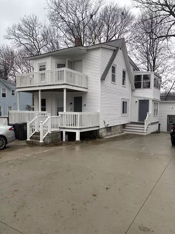 Dracut, MA 01826,23 Griggs Street #1