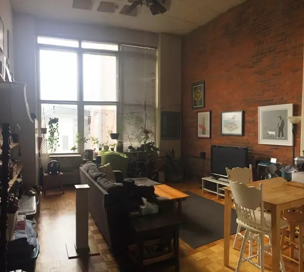 Boston, MA 02215,61 Brookline Avenue #226