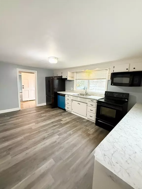 Palmer, MA 01069,371 Wilbraham St